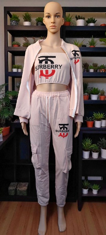 Burberry Woman Complete Wear